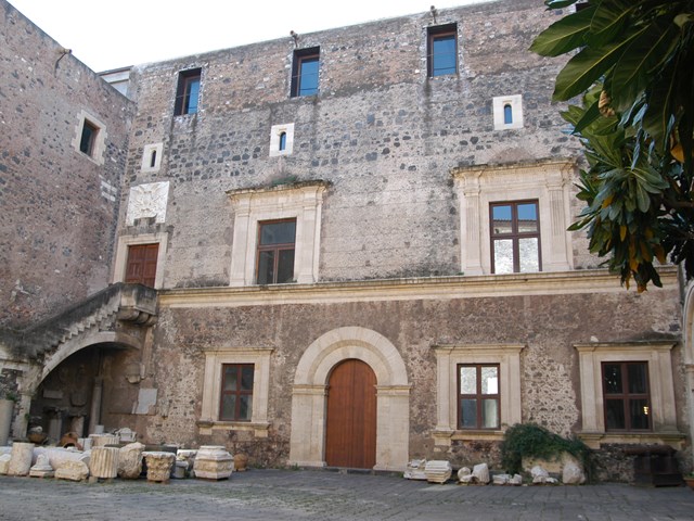 Castello Ursino 25.jpg